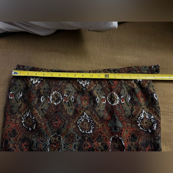 VINTAGE pencil skirt in beautiful fall color ethnic print - Picture 3 of 7